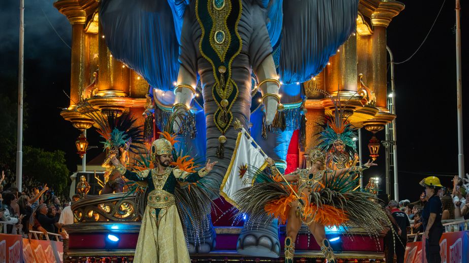 No te pierdas la Fiesta Nacional del Carnaval del País con descuentos imperdibles