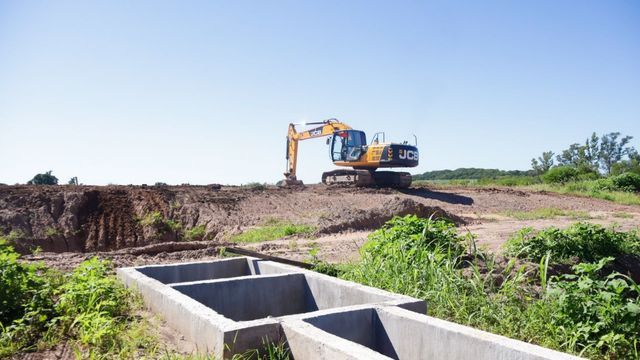 El proyecto incorpora planta de tratamiento y red colectora para 1.200 vecinos.