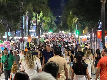 La Noche de las Compras vuelve a Córdoba con entrada gratis y food trucks