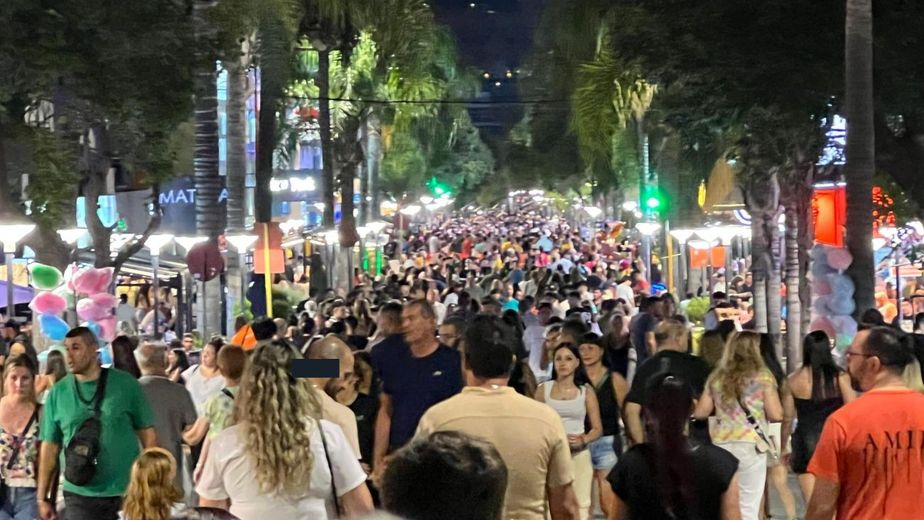 La Noche de las Compras vuelve a Córdoba con entrada gratis y food trucks