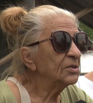 Eva, esposa de Julio.