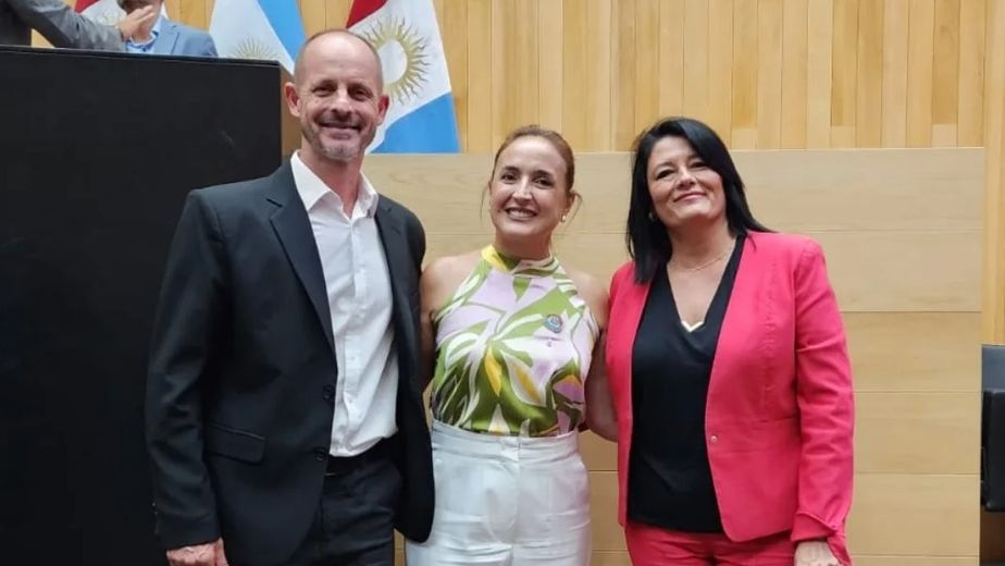 Elisa Carrizo juró y es la nueva Legisladora del Departamento San Justo