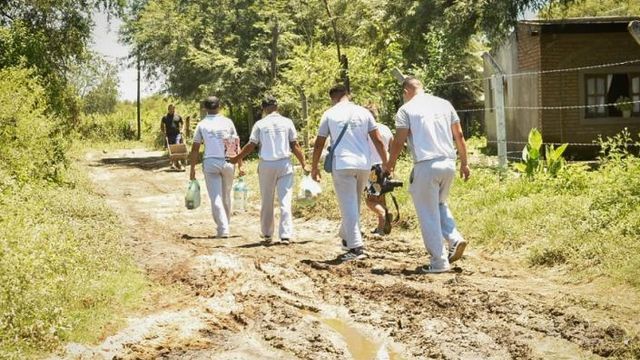La institución penitenciaria acercó alimentos no perecederos y elementos de higiene a familias que perdieron bienes por las lluvias y anegamientos.