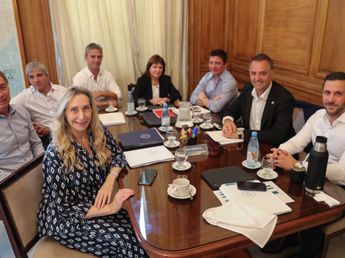 Reforma laboral: el Gobierno llega a la sesión con más de 40 votos y algunos frentes abiertos