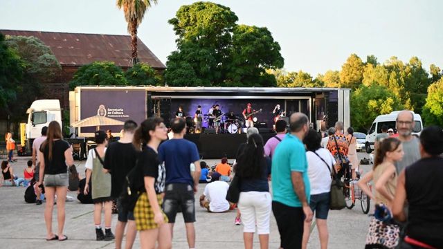 "Ritmos Argentinos" el escenario Móvil de la Secretaría de Cultura de la Nación