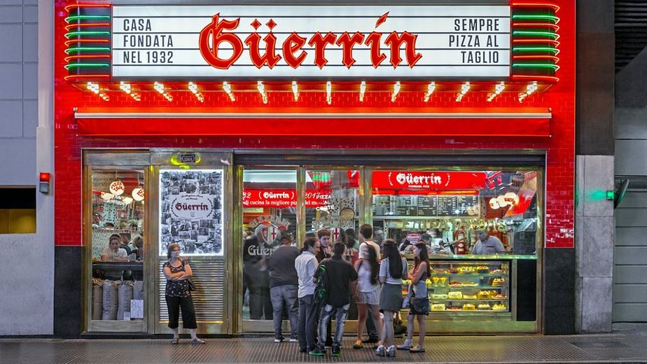 Día Mundial de la Pizza: cuánto cuesta comer en Güerrín, la pizzería más famosa de Buenos Aires en febrero 2026