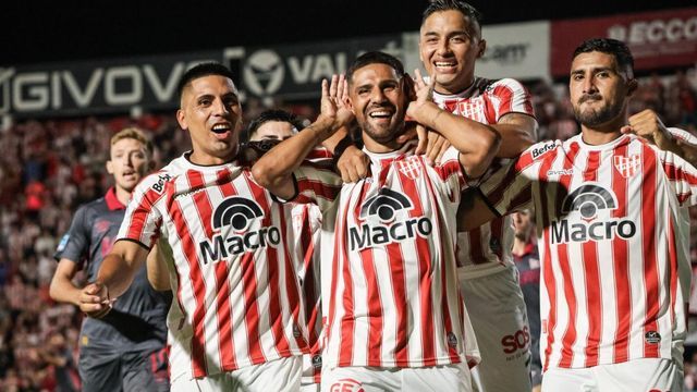 Instituto juega en Mendoza por la fecha34.