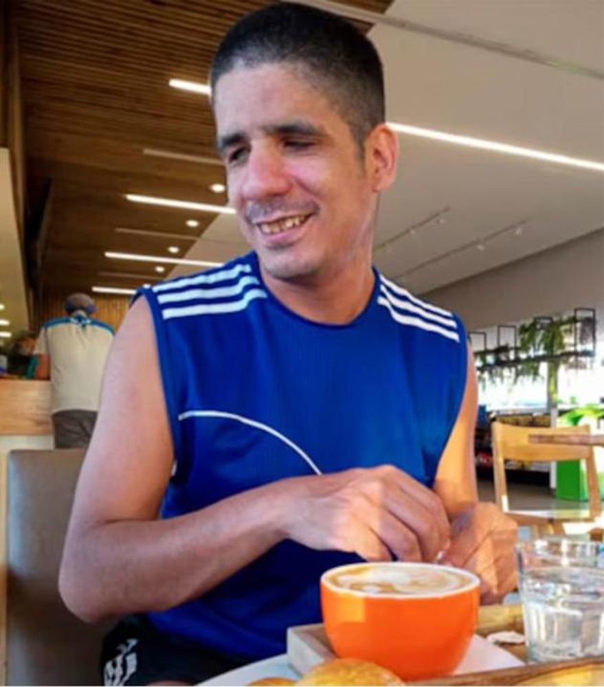José volvía a su casa en barrio Los Fresnos cuando fue abordado.