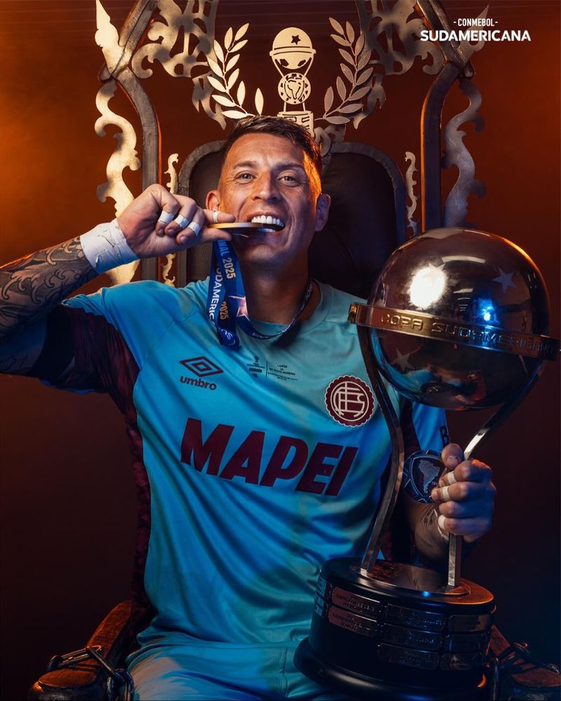 Losada, campeón con Lanús.