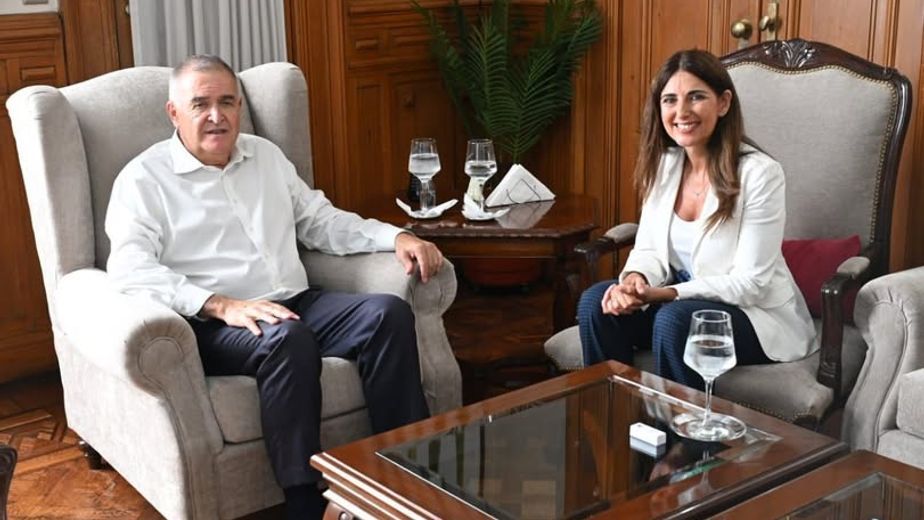 Reunión en Casa de Gobierno por Defensor del Pueblo y agenda legislativa 2026