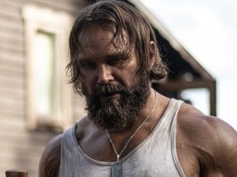 Dónde ver El último superviviente, la película de acción y ciencia ficción que lidera las tendencias mundiales