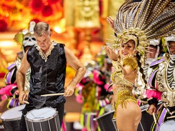 Más de 21 mil personas vivieron una noche mágica en la Fiesta Nacional del Carnaval del País