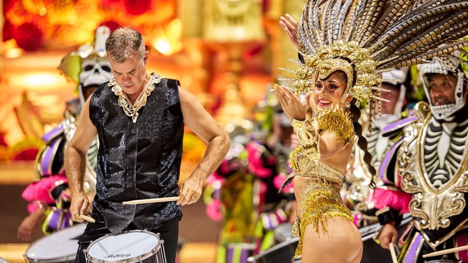 Más de 21 mil personas vivieron una noche mágica en la Fiesta Nacional del Carnaval del País