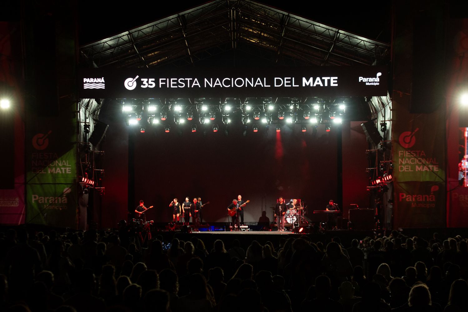 120.000 personas vivieron un histórico cierre de la Fiesta Nacional del Mate en Paraná
