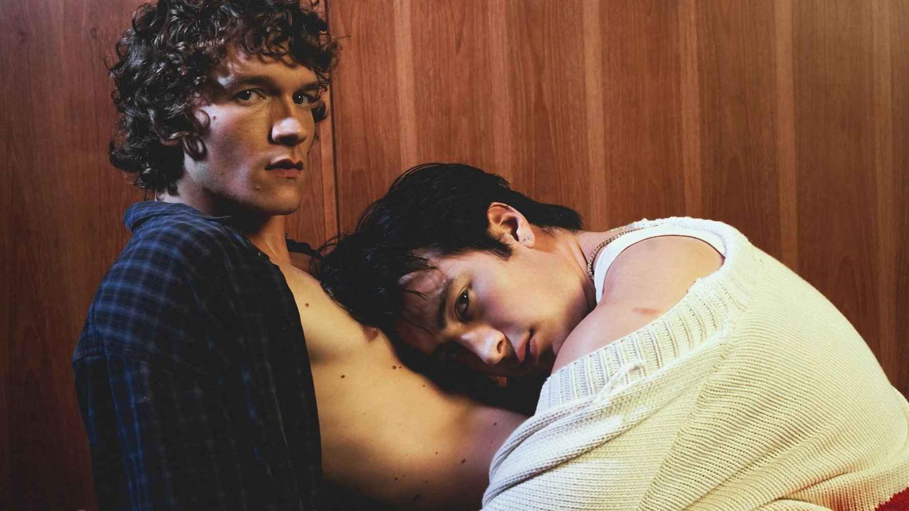 Connor Storrie y Hudson Williams.