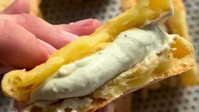 Cómo hacer alfajores de chipa en simples pasos.