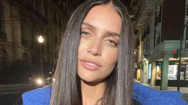 Zaira Nara apostó por el sweater con el estampado de la temporada y marcó tendencia con un look estilo campestre