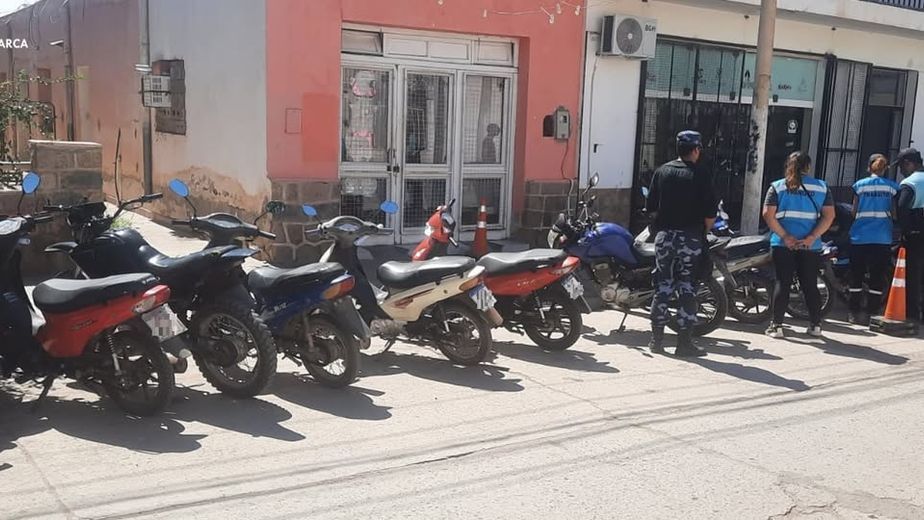 Tinogasta: operativos de control y 15 motos incautadas