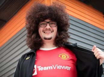 Así tiene el pelo Frank Ilet tras 500 días sin cortárselo por el Manchester United: hoy puede terminar el reto
