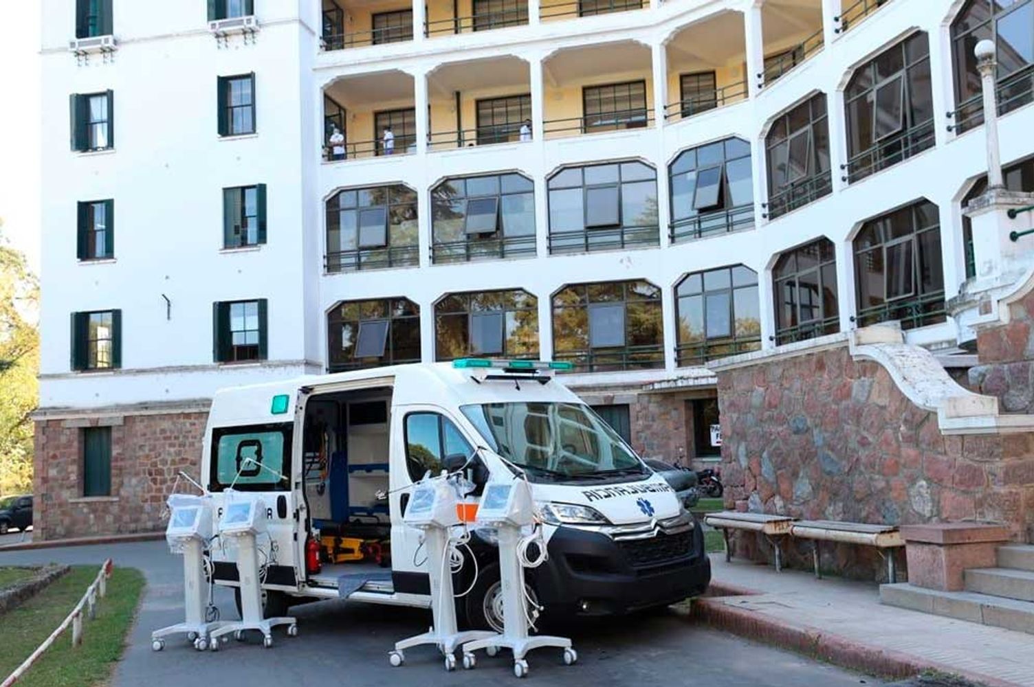 El delincuente permanece en el hospital Domingo Funes.