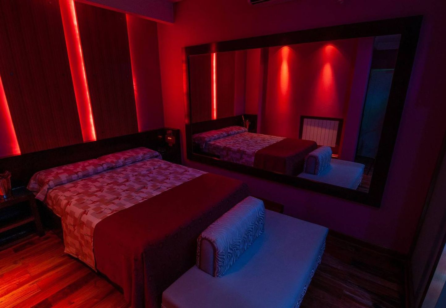 Cuánto salen los turnos de los hoteles alojamiento.