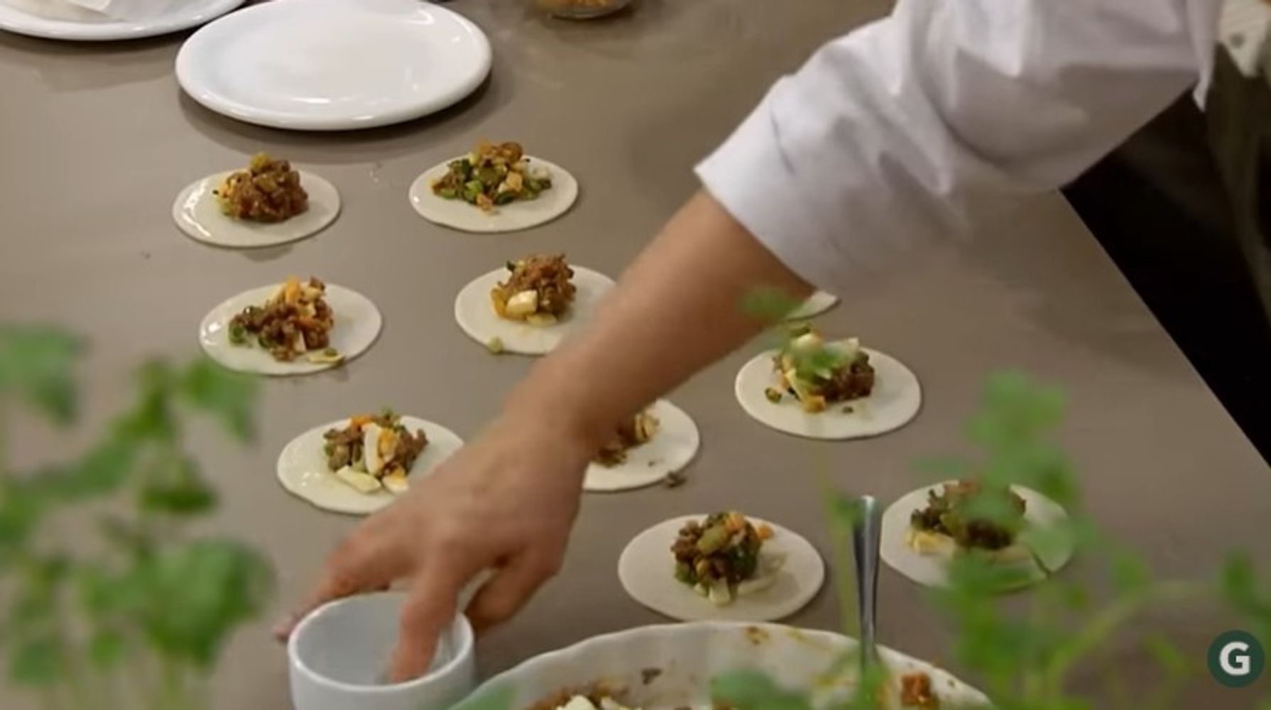 Cómo hacer las mejores empanadas de carne cortada a cuchillo: la receta de Dolli Irigoyen para que queden perfectas