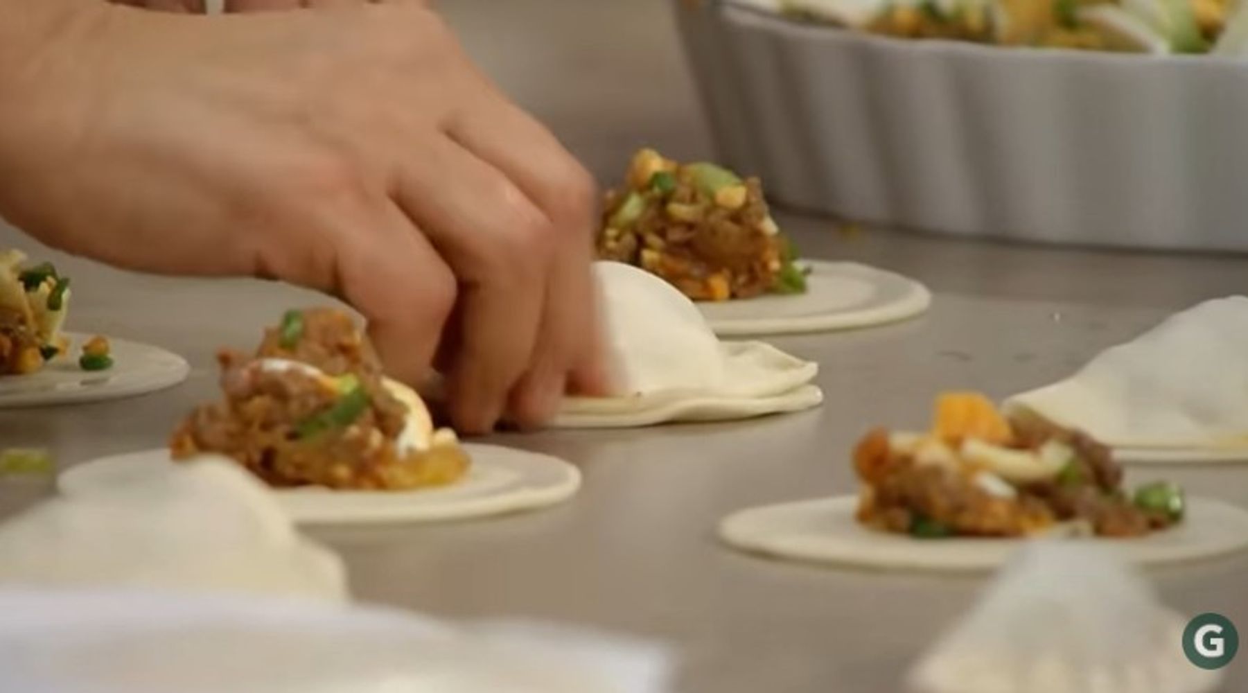 Cómo hacer las mejores empanadas de carne cortada a cuchillo: la receta de Dolli Irigoyen para que queden perfectas