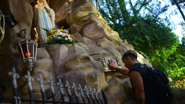 La Virgen de Lourdes celebra su dia este 11 de febrero.
