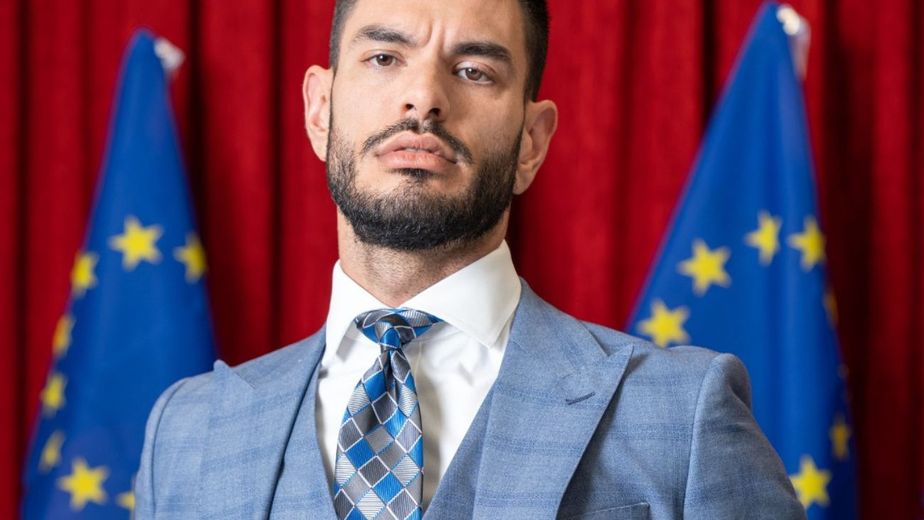 Un médico de Córdoba denunció que lo echaron por su OnlyFans y la Municipalidad le respondió