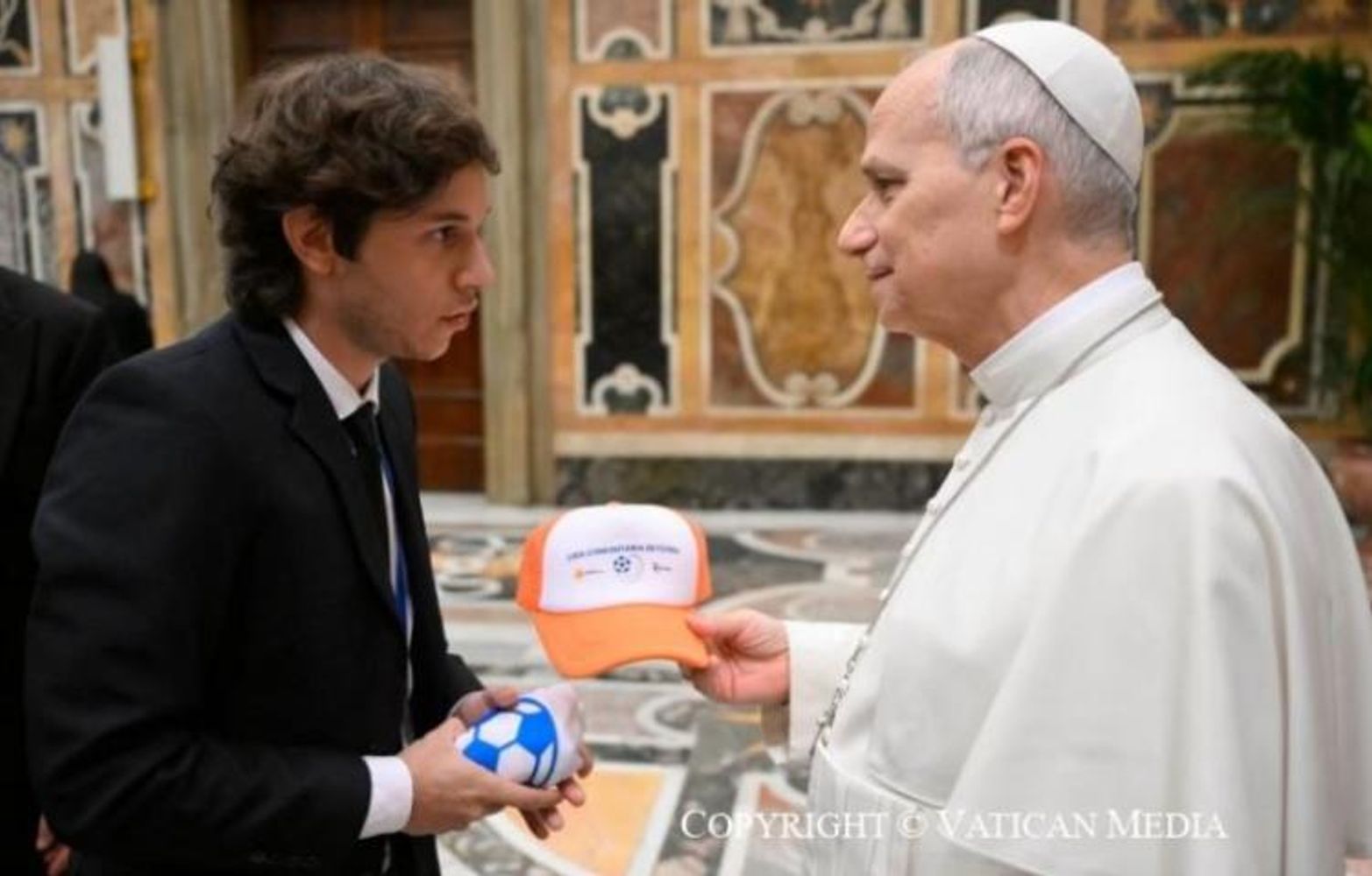 El Papa llega a la Argentina.