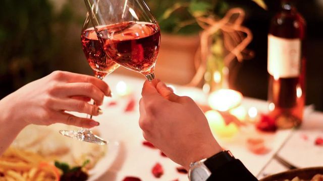 San Valentín en Córdoba: cuánto sale una cena romántica.