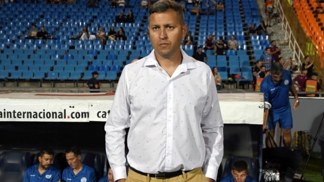 Diego Flores está a nada de regresar al fútbol argentino.