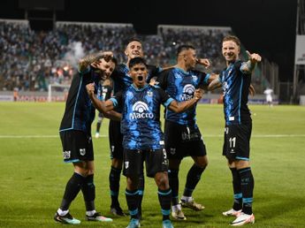 El carnaval jujeño comenzó en Salta: Gimnasia y Esgrima de Jujuy avanzó por penales en la Copa Argentina