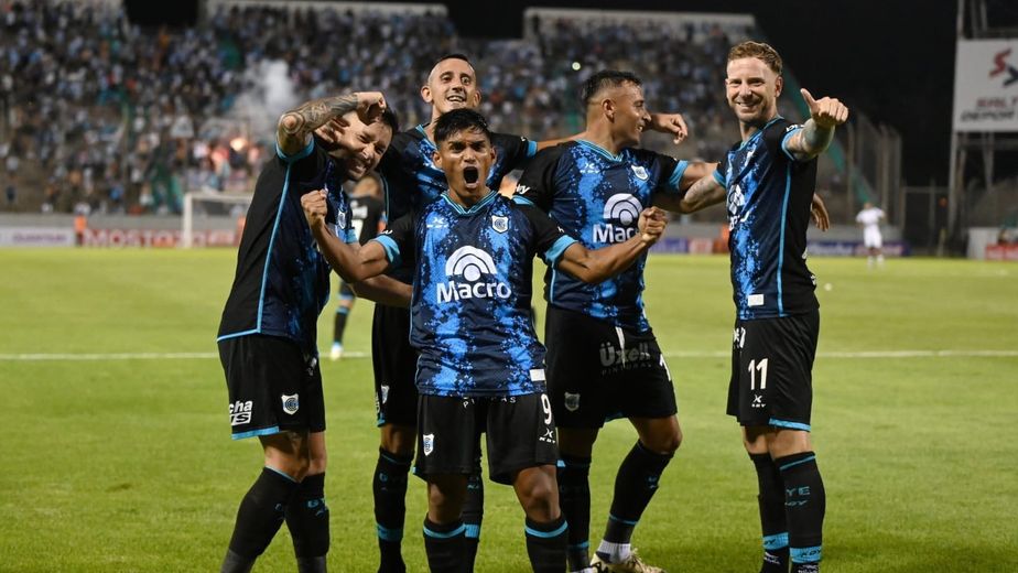 El carnaval jujeño comenzó en Salta: Gimnasia y Esgrima de Jujuy avanzó por penales en la Copa Argentina