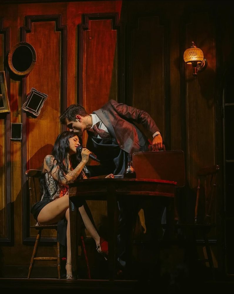 El bailarín tiene un rol protagónico en diferentes momentos del show.