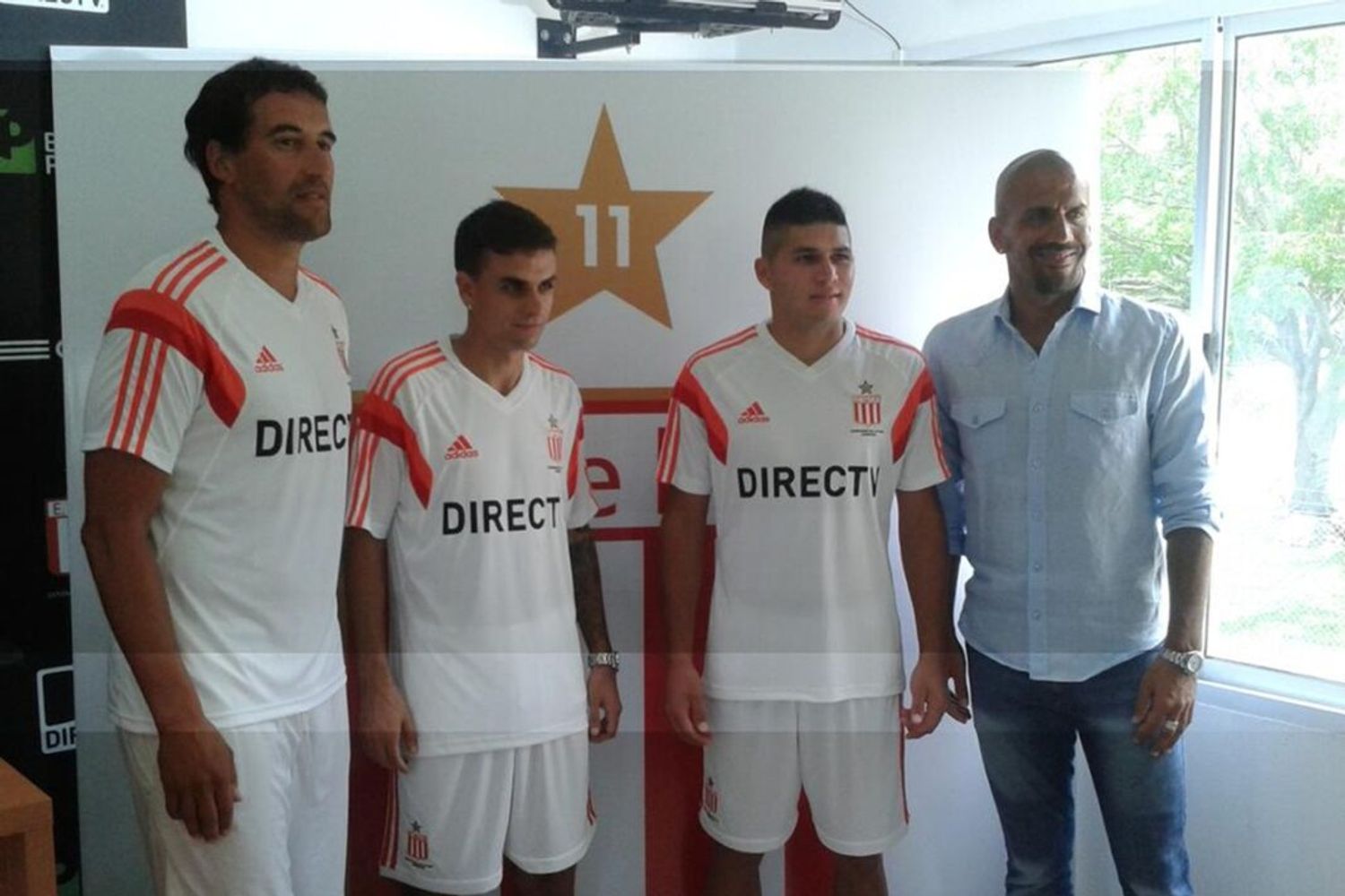 Matías Rosso junto a Barbona, Alayes y Verón.