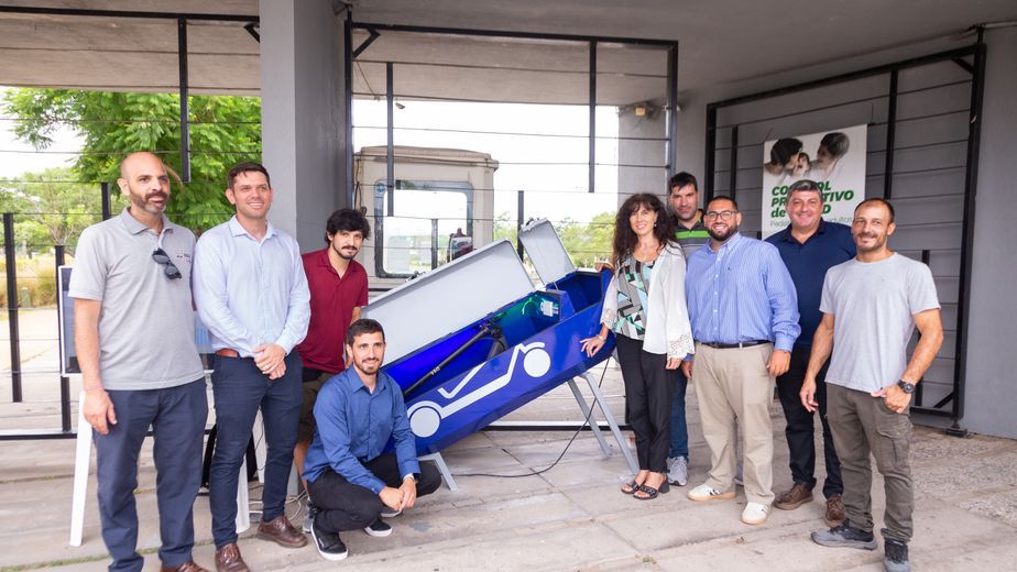 La UNL inauguró una planta solar fotovoltaica en el Predio UNL-ATE.