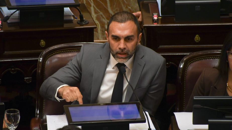 Defendiendo la reforma laboral libertaria, Atauche criticó la situación del empleo joven en Jujuy