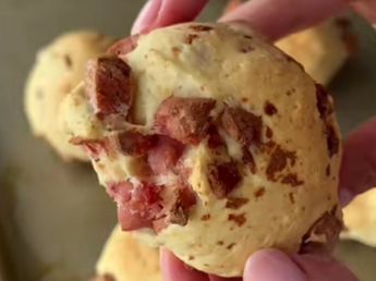 Cómo hacer un pan saborizado exprés: la receta con solo 6 ingredientes