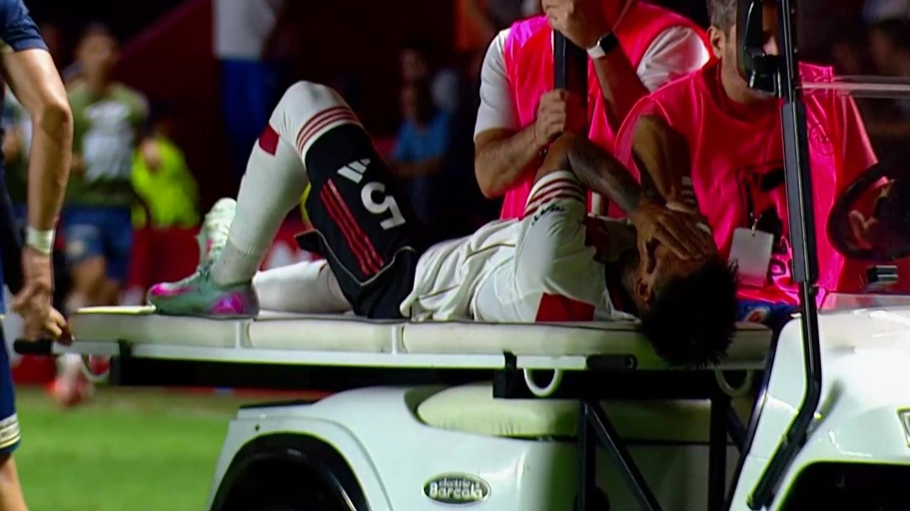 Portillo salió llorando.