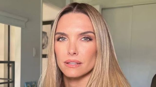 Sofía Zámolo dio cátedra de estilo con un look de otoño y marcó tendencia con el color de la temporada