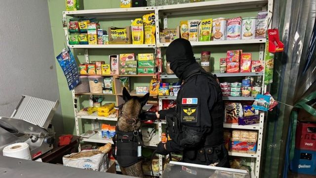 Tránsito: tenía un kiosco como fachada para ejercer el narcomenudeo y fue detenido por la FPA