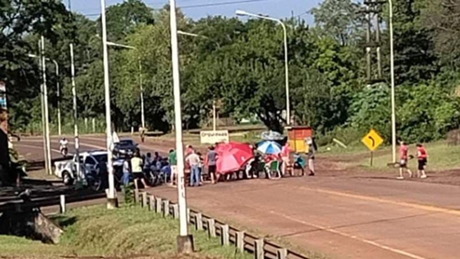 Denuncian que un piquete en Montecarlo impidió el paso de una ambulancia con un paciente oncológico grave