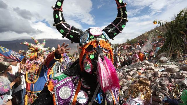 El sujeto prometió un viaje a los carnavales de Jujuy.