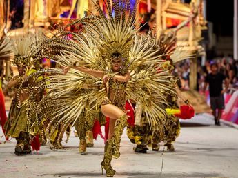 Comienza la magia en el Corsódromo más imponente del país: tres noches de Carnaval, shows y Los Totora