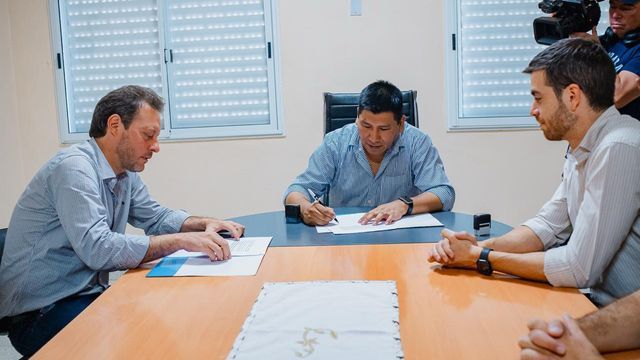 El convenio articula acciones entre la Dirección de Tránsito Municipal, Seguridad Vial y la Policía, con operativos en territorio y medidas para prevenir siniestros.