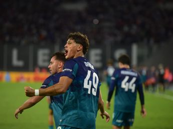 Talleres: goles son amores con Valentín Dávila y su mamá, la incondicional que lo sigue "a todos lados"