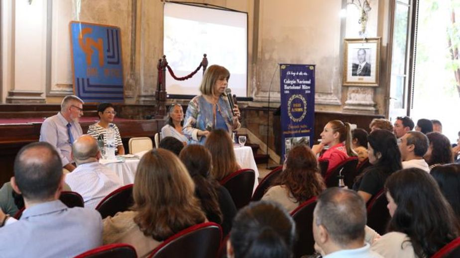 Jornadas institucionales: Montaldo recorrió escuelas y escuchó a docentes antes del ciclo 2026