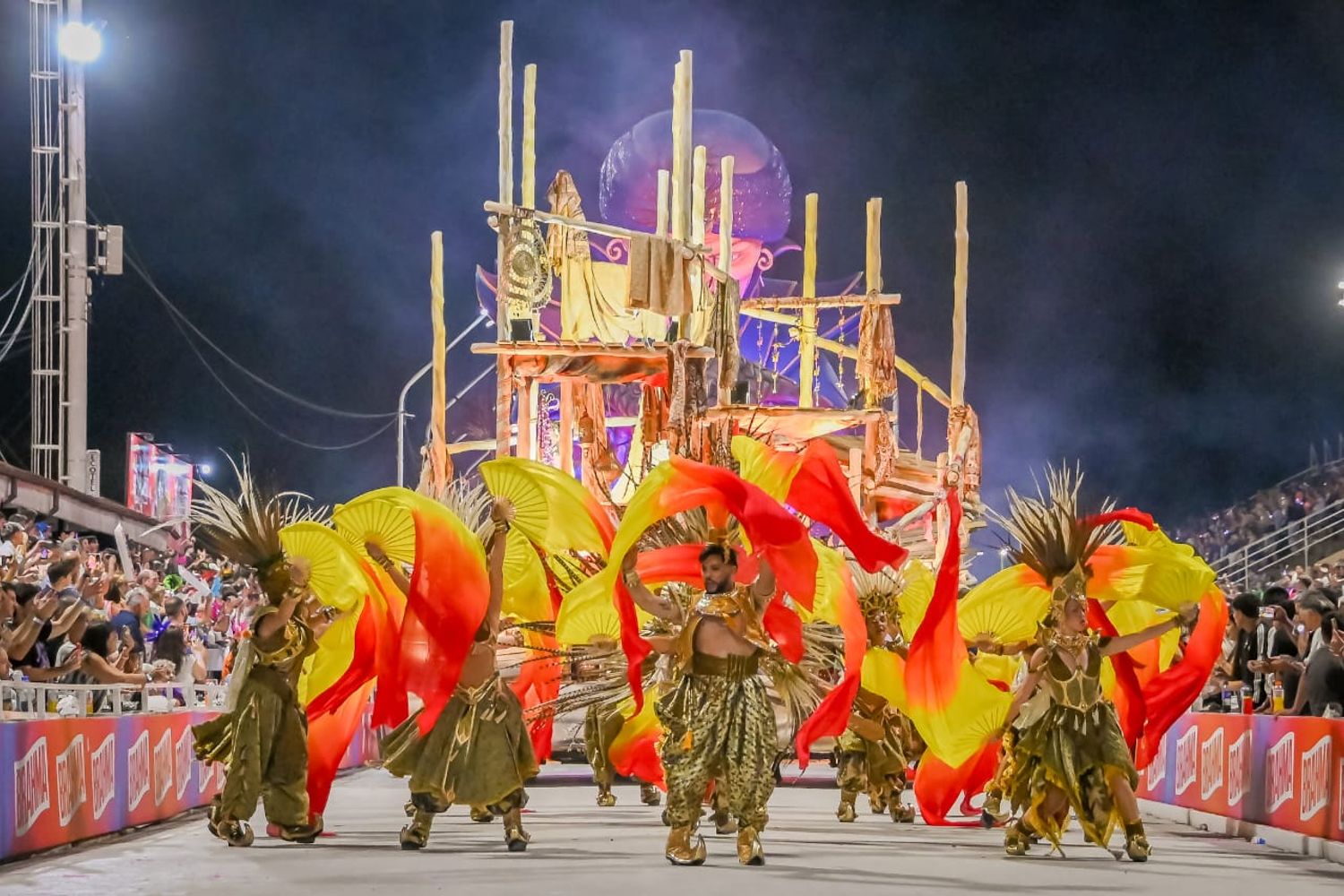 Carnaval del País. Comisión de frente de Marí Marí.