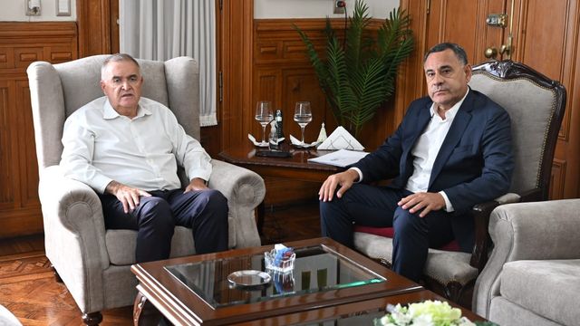 Osvaldo Jaldo junto a Regino Amado